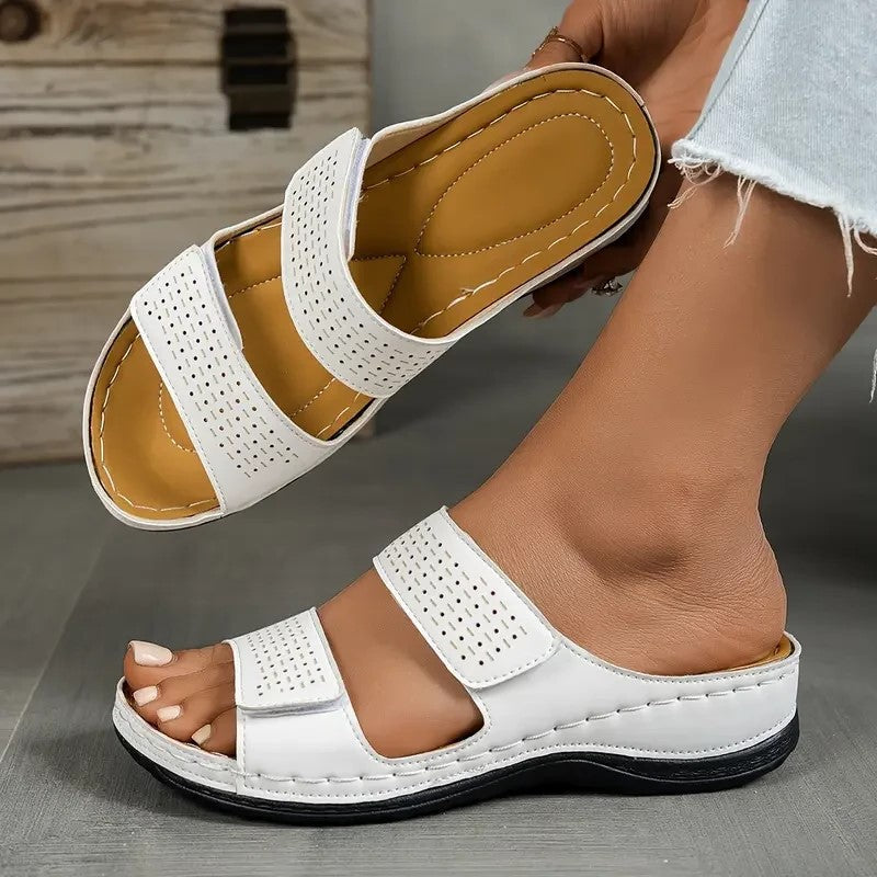 Ashcroft | Cushioned Comfort Slide Sandals