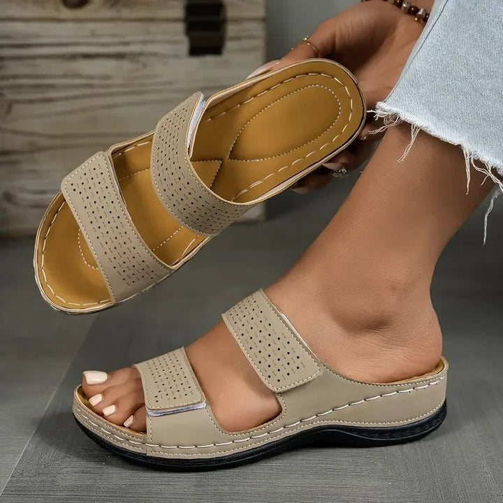 Ashcroft | Cushioned Comfort Slide Sandals