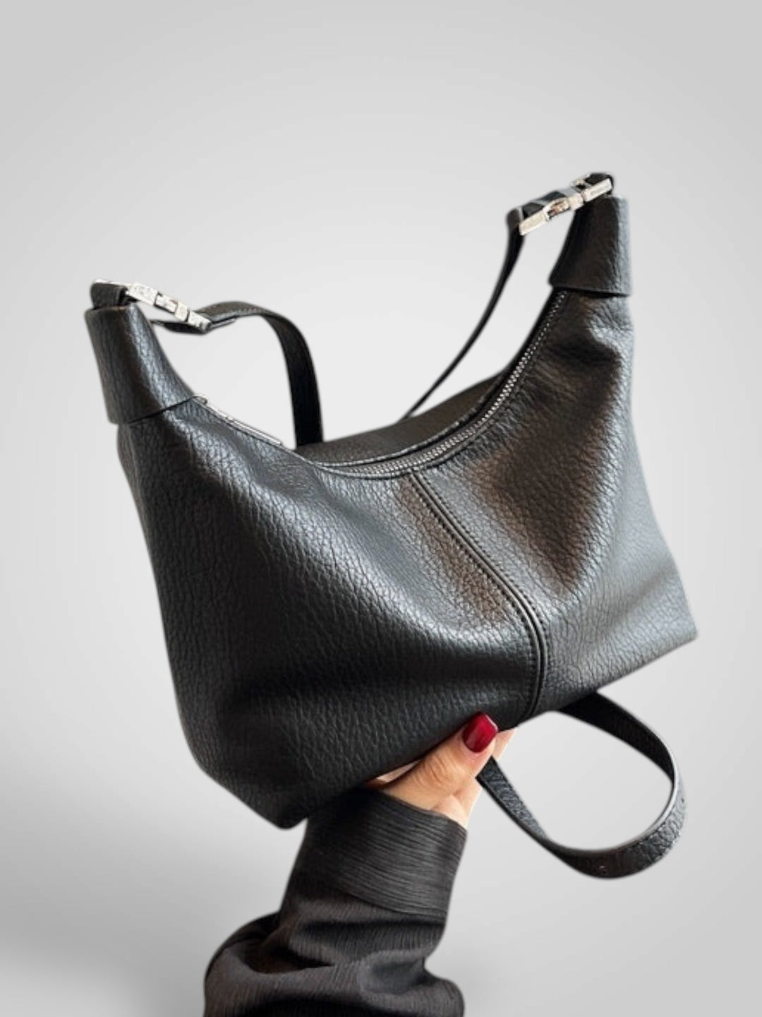 Vía | Elegant Bag