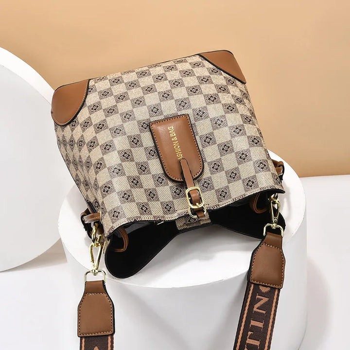 Ashcroft | Bella Tote Bag