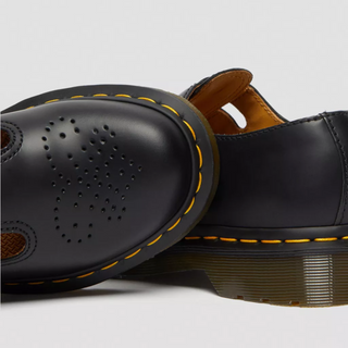 Ashcroft | Dr. Mary Comfortable and Elegant Mary Jane Shoes