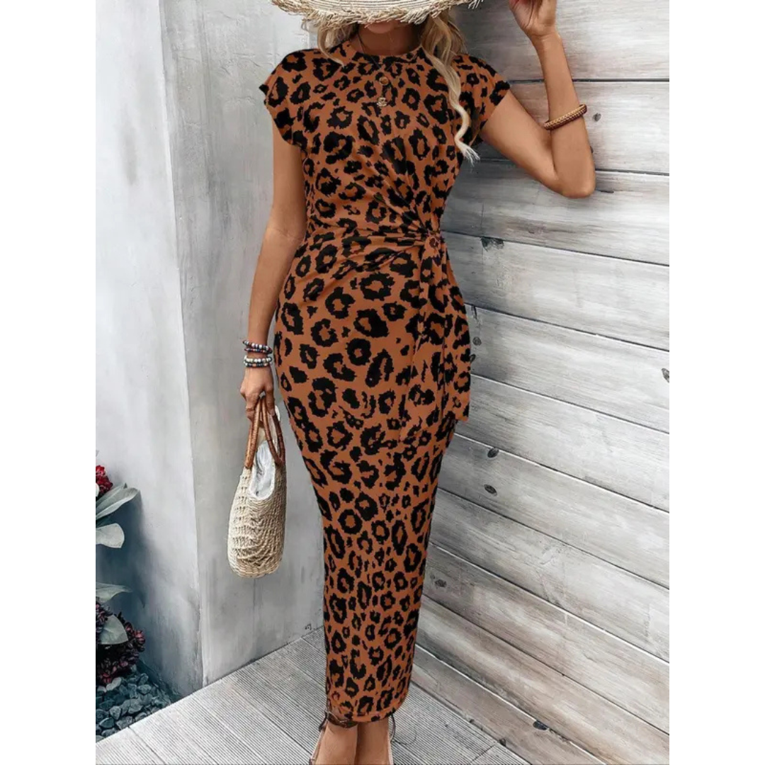 Ashcroft Chic Bodycon Dress with Flutter Sleeves – view 4