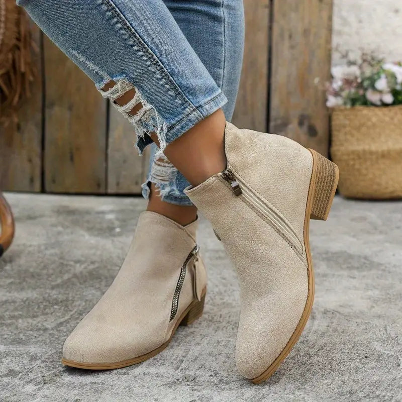 Ashcroft | Céline Trendy Heeled Suede Boots