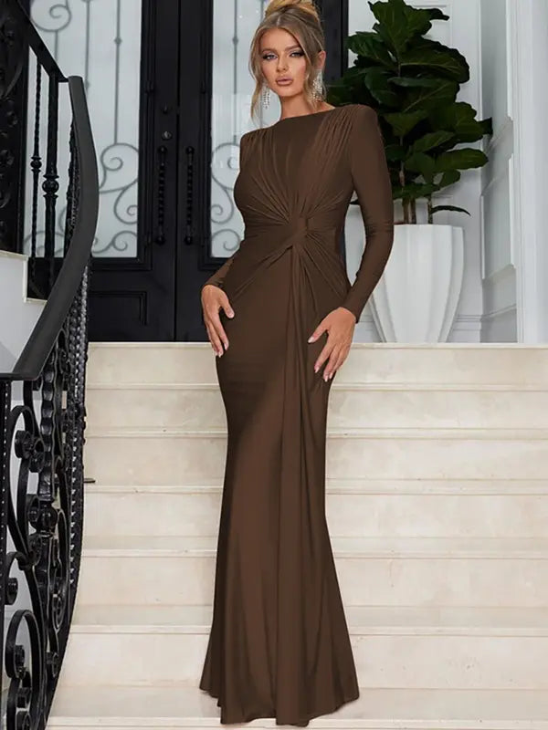 Ashcroft Elegant Ruched Bodycon Dress with Padded Shoulders – view 3