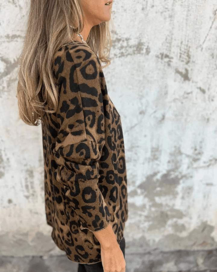 Ashcroft | Chic Leopard Print Top