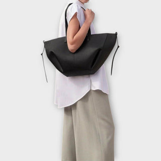 Ashcroft | Halden Spacious Everyday Tote Bag