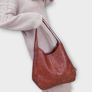 Ashcroft | Carlotta Spacious Shoulder Bag