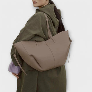 Ashcroft | Halden Spacious Everyday Tote Bag