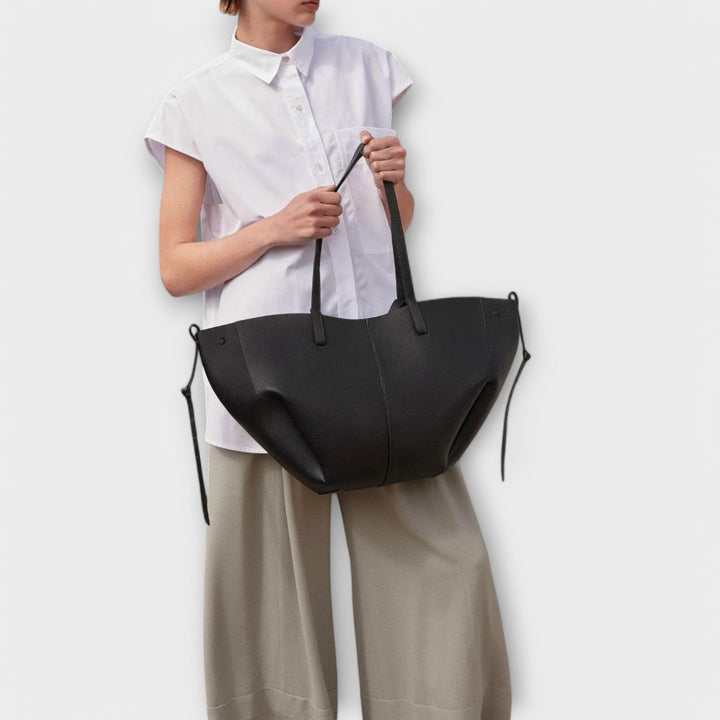 Ashcroft | Halden Spacious Everyday Tote Bag